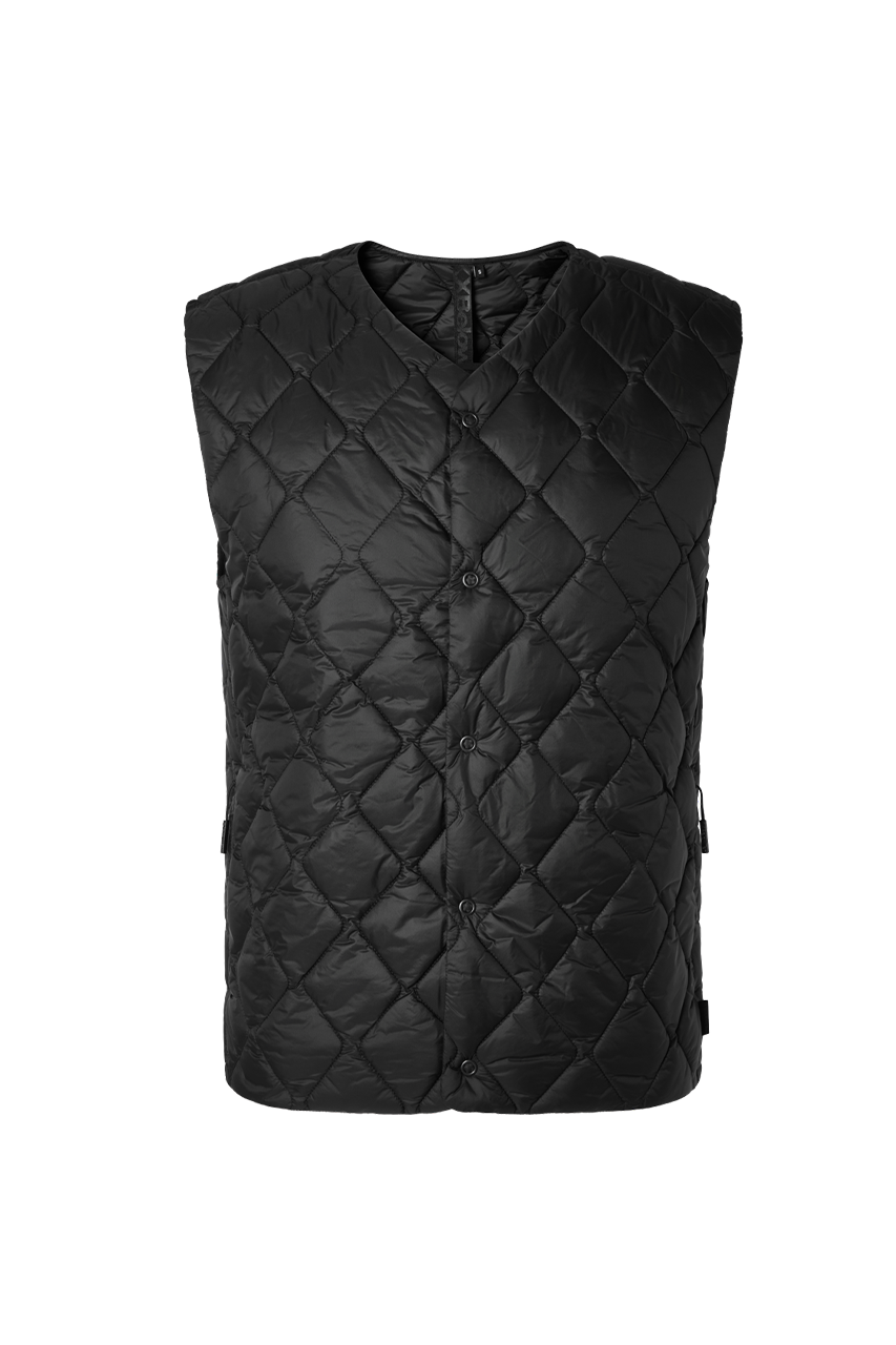 THE LIGHTWEIGHT VEST